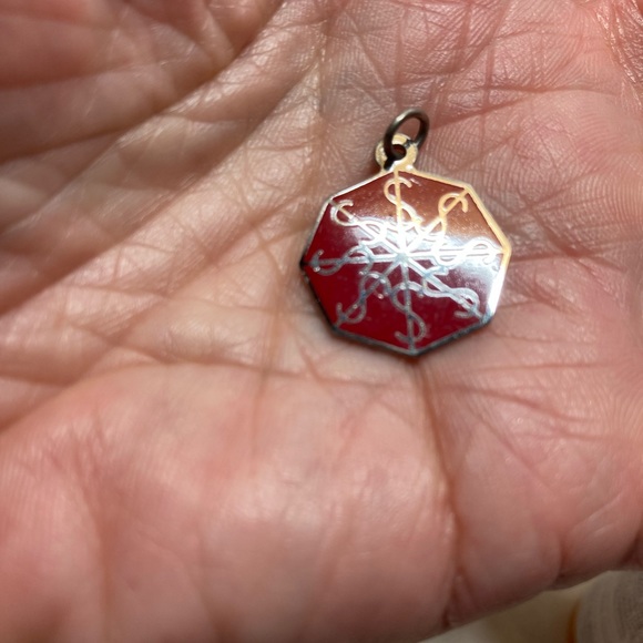 🆕 never used Vintage Campfire girl $$ charm. Best guess: from 1972. - Picture 3 of 3